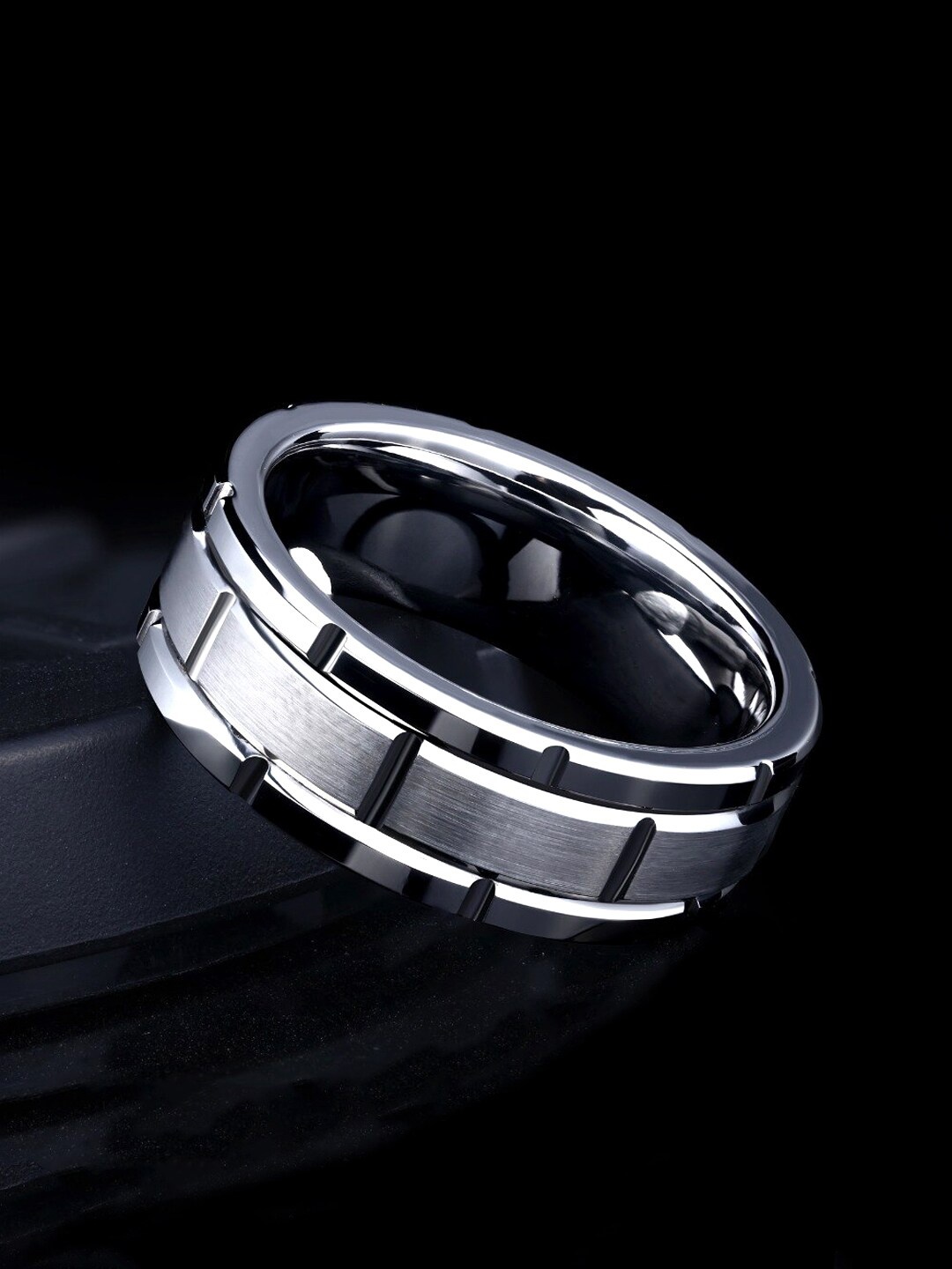 

Yellow Chimes Men Brick Design Finger Ring, Silver