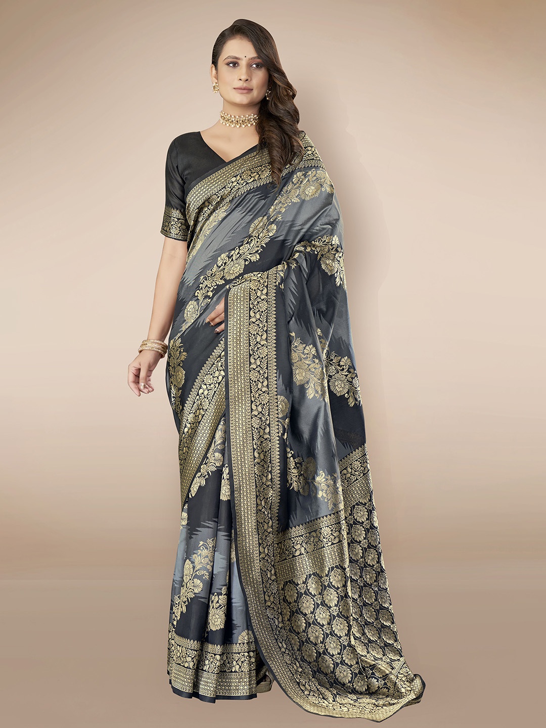 

MANOHARI Woven Design Zari Silk Blend Banarasi Saree, Black