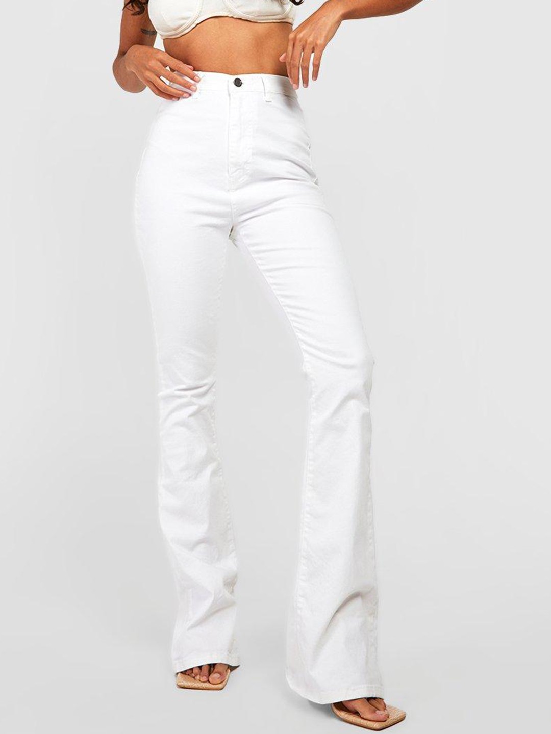 

Boohoo Women Skinny Flared Stretchable Jeans, White
