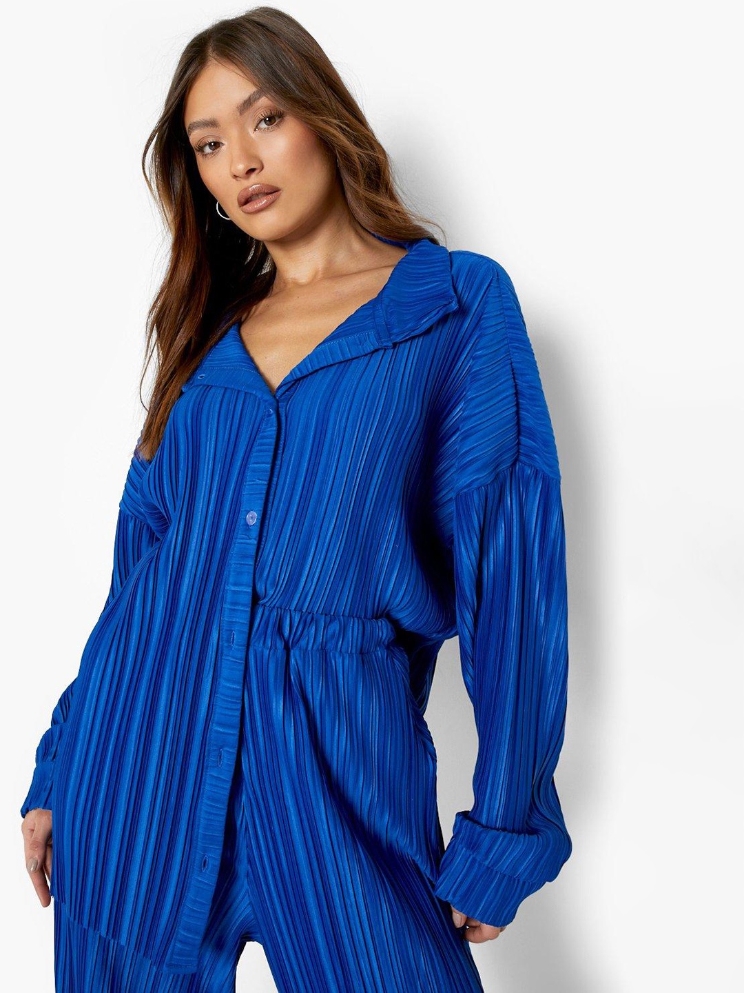 

Boohoo Women Accordion Pleated Oversized Relaxed Fit Casual Shirt, Blue