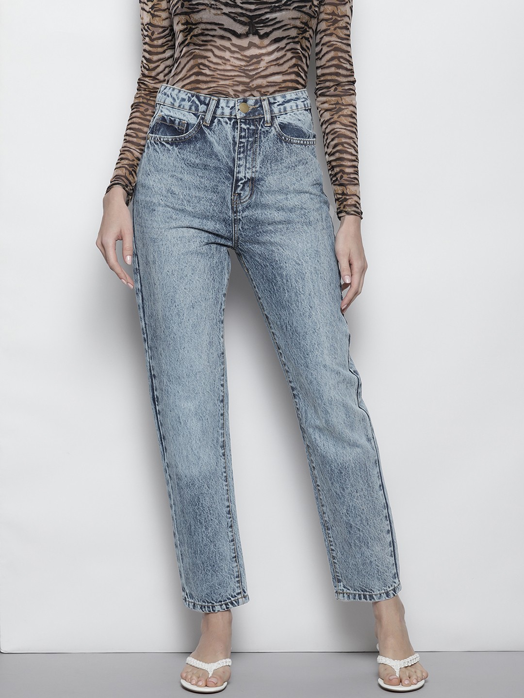 

Boohoo Women Cotton Straight Fit Light Fade Acid Wash Stretchable Jeans, Blue