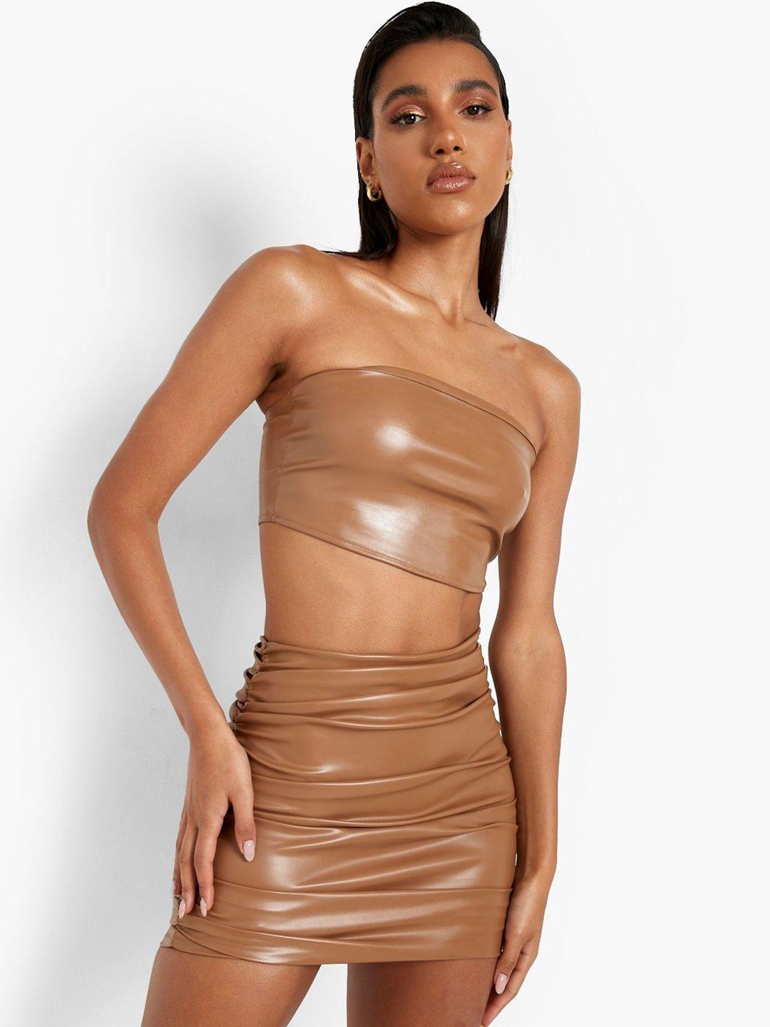 

Boohoo Off-Shoulder Tube Crop Top, Brown