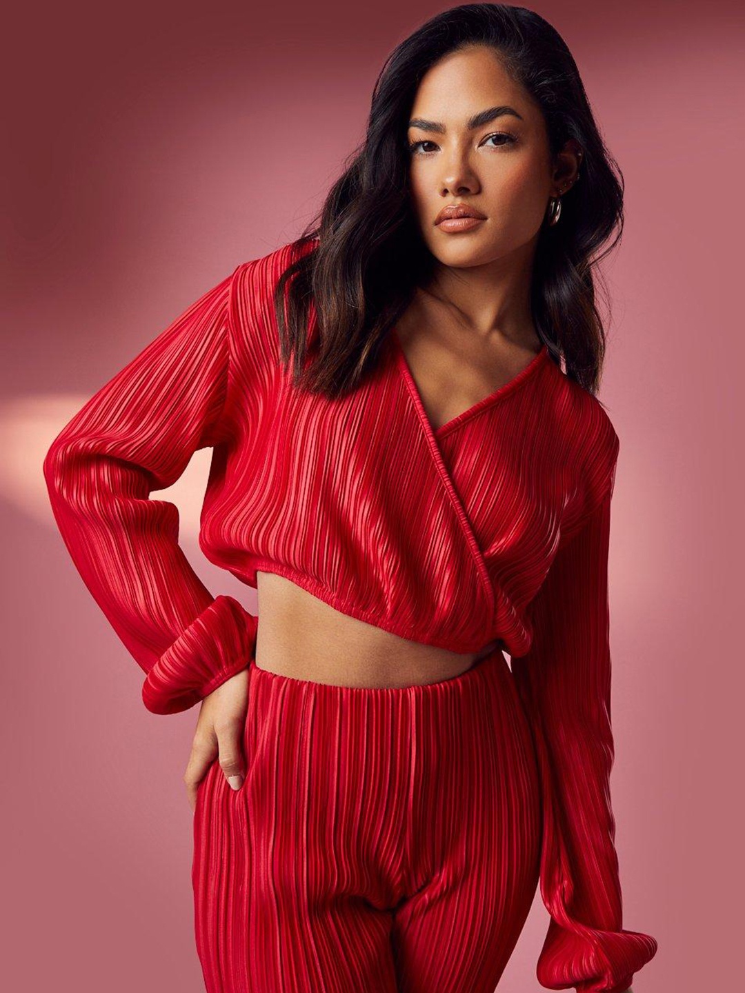 

Boohoo Plisse Wrap Crop Top, Red
