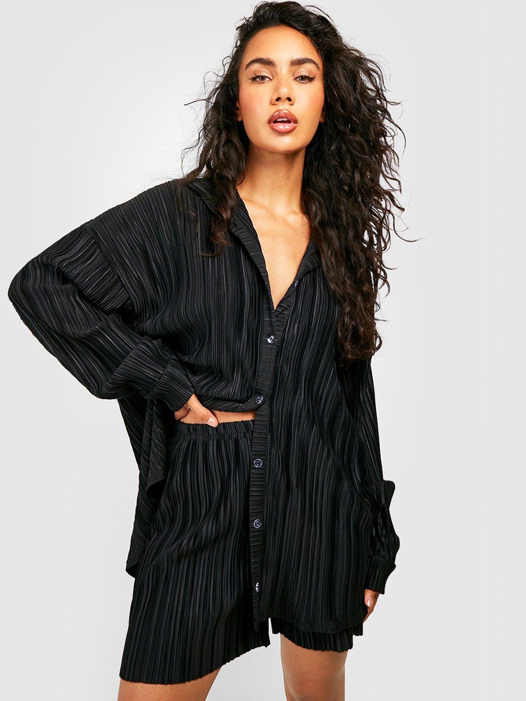 

Boohoo Women Oversized Relaxed Fit Shirt, Black