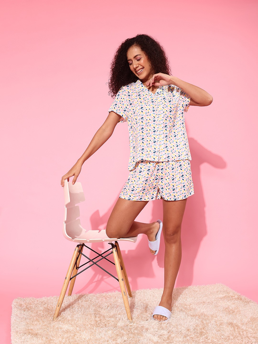 

ETC Women Cream-Coloured & Pink Geometric Printed Noughties Nostalgia Night suit