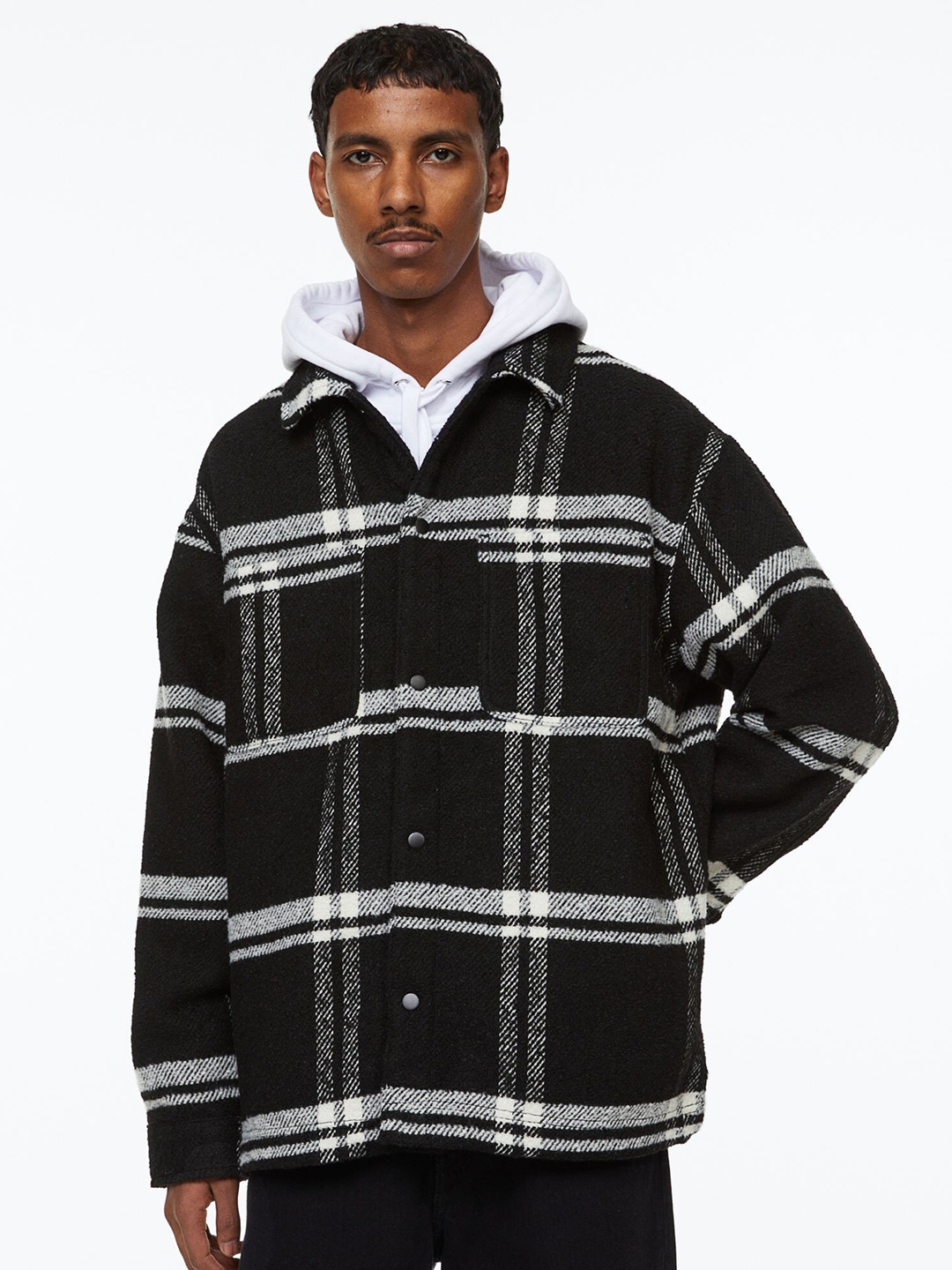 

H&M Men Oversized Fit Overshirt, Black