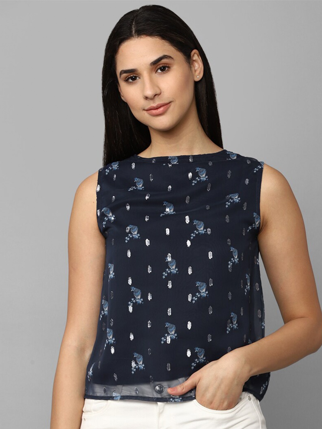 

Allen Solly Woman Conversational Print Sleeveless Top, Navy blue