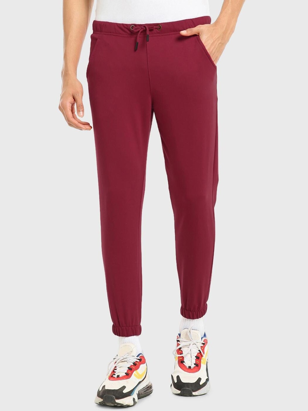 

Bewakoof Men Cotton Joggers, Maroon