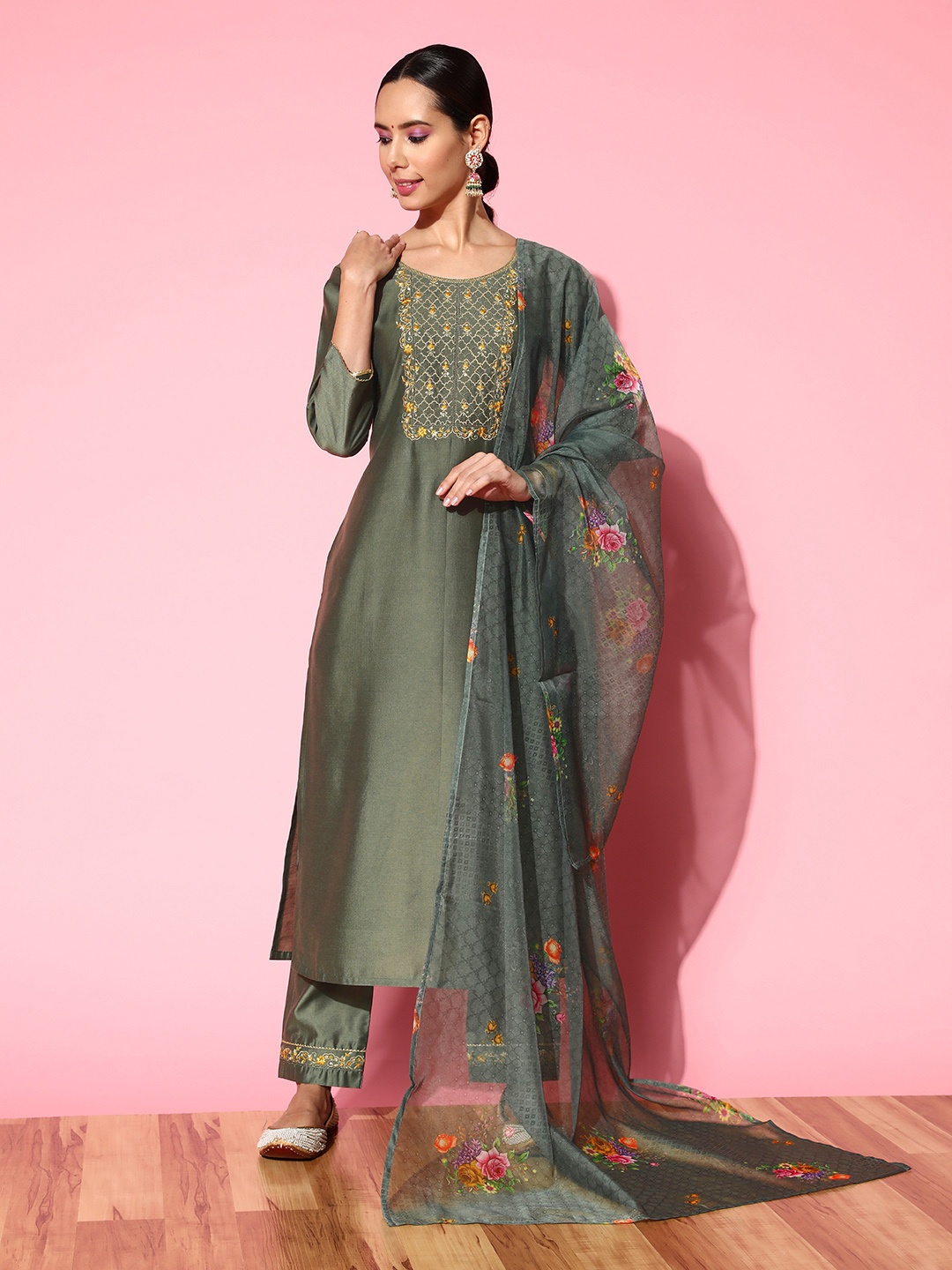 

SheWill Women Floral Embroidered Sequinned Kurta with Trousers & Dupatta Set, Olive