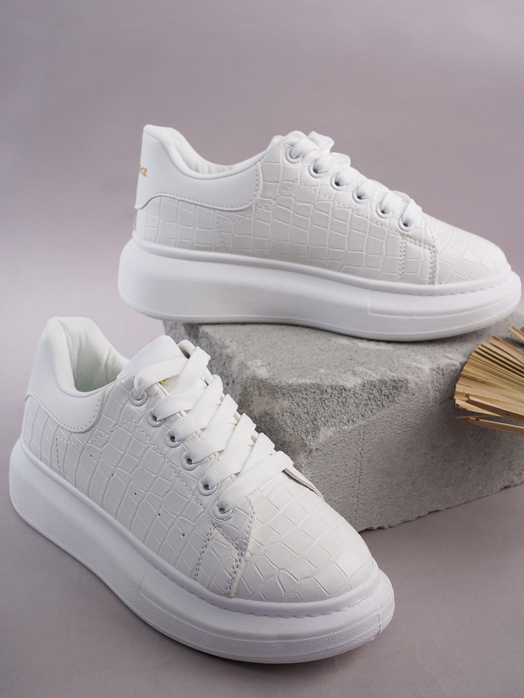 

Bonkerz Women Lace-Ups Woven Design Sneakers, White