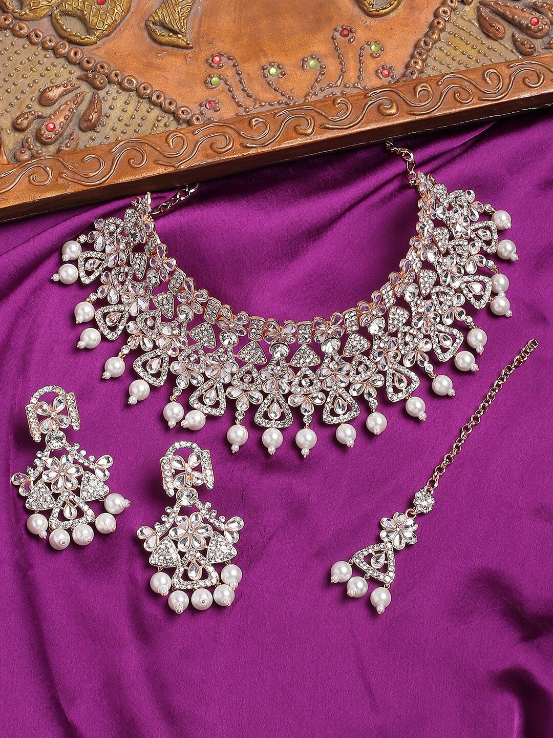 

VATSALYA creation Women Rose Gold-Plated Stone Studded & Beaded Jewellery Set