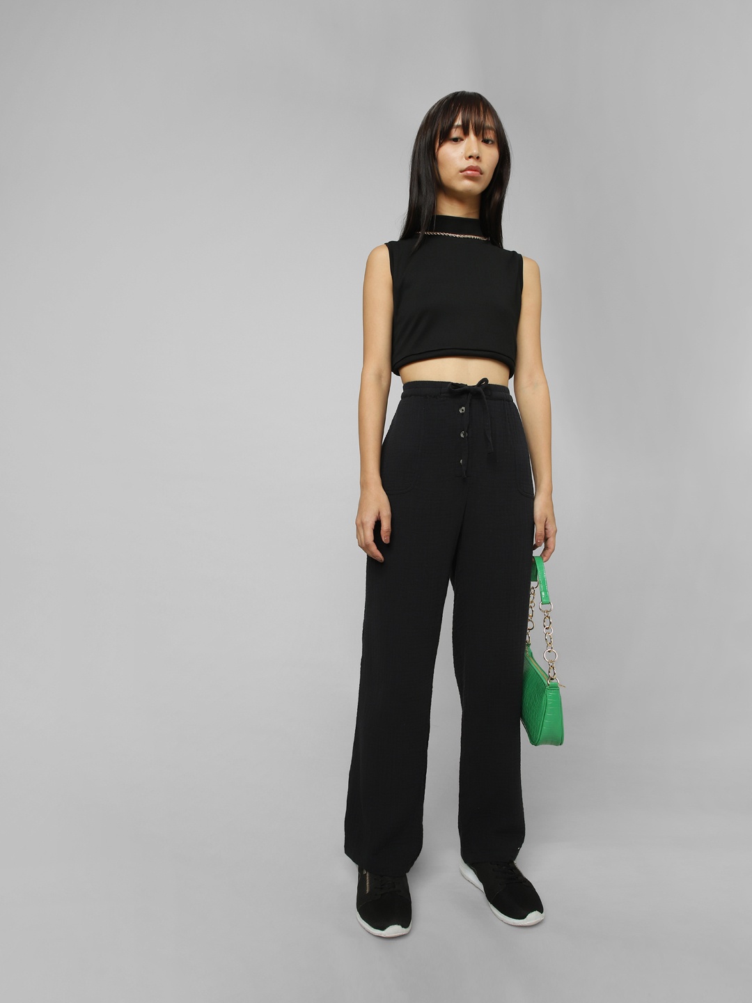 

ONLY Women Loose Fit High-Rise Cotton Trousers, Black