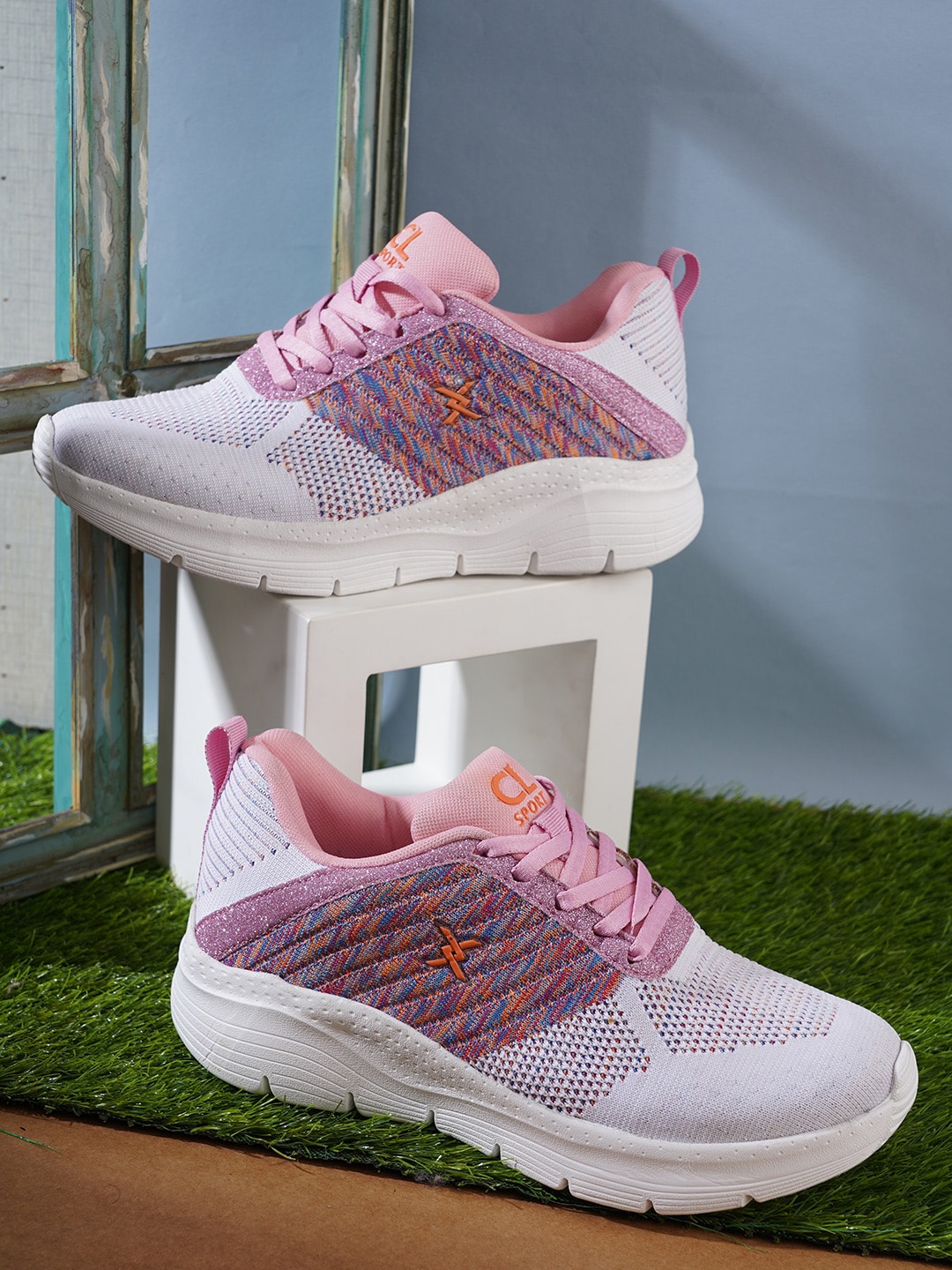 

Carlton London sports Women Woven Design Sneakers, Pink