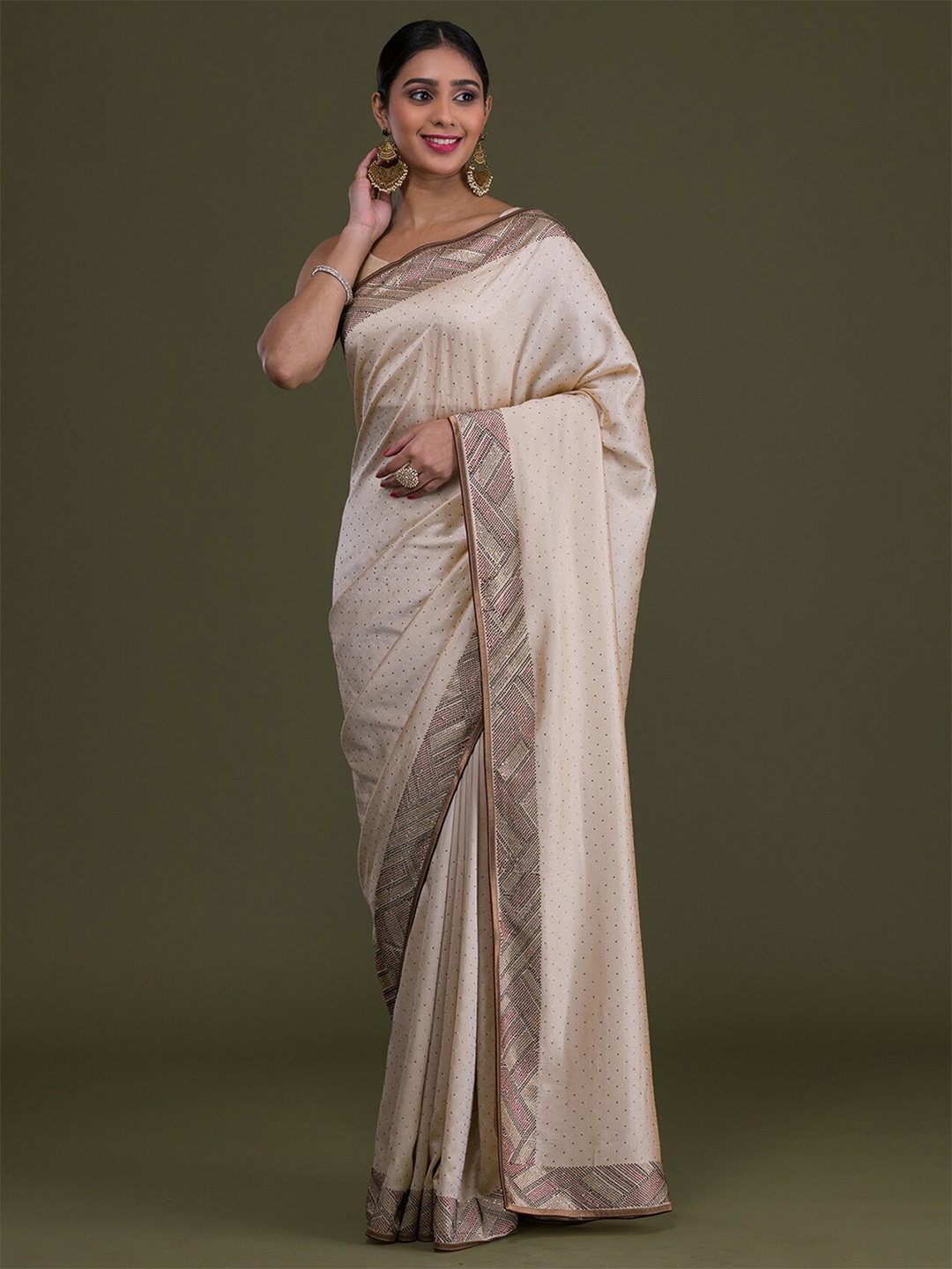 

Koskii EmbellishedPrinted Satin Saree, Cream