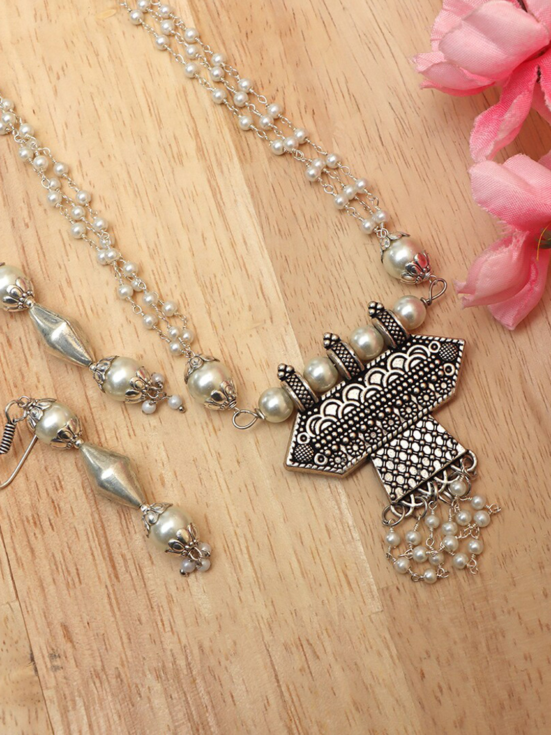 

Ozanoo Silver-Plated Oxidised Chain Long Necklace Set, White