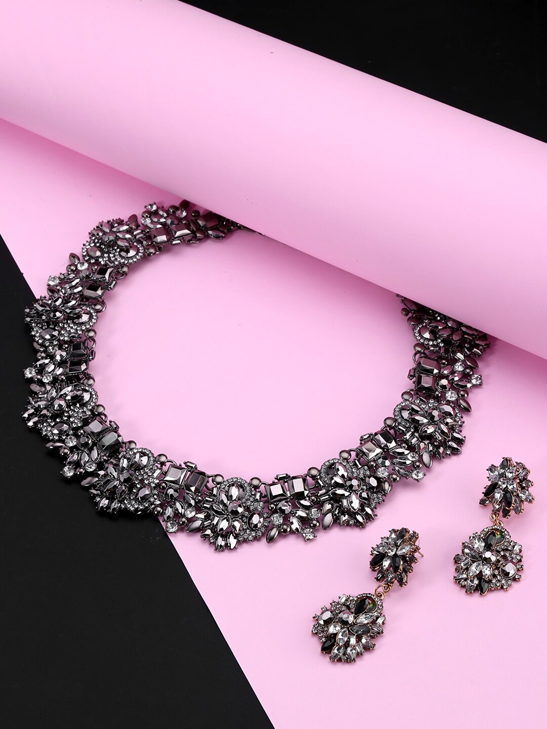 

Yellow Chimes Silver-Plated Crystal-Studded & Pearl Beaded Jewellery Set
