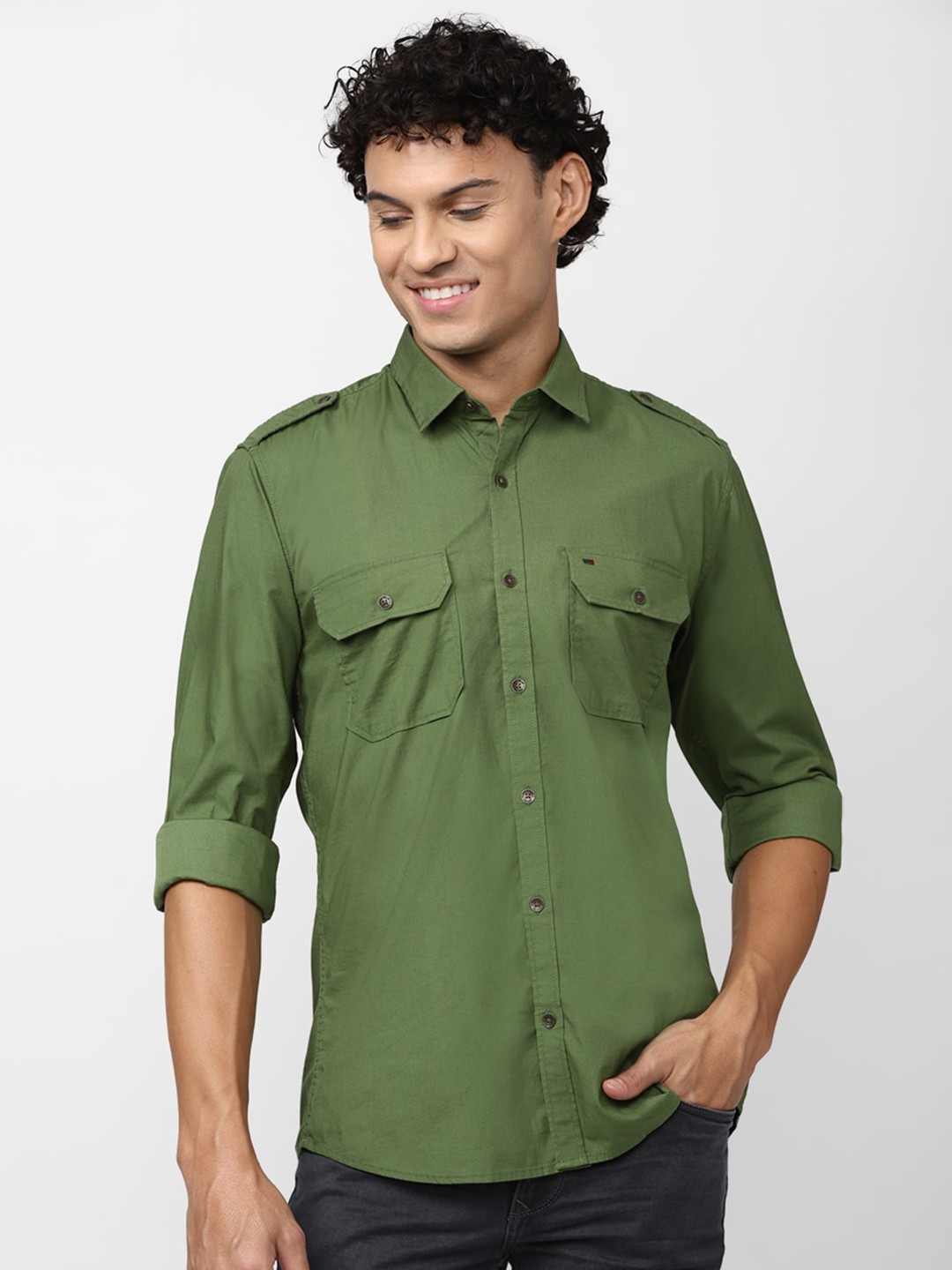 

Peter England Casuals Men Slim Fit Casual Shirt, Green