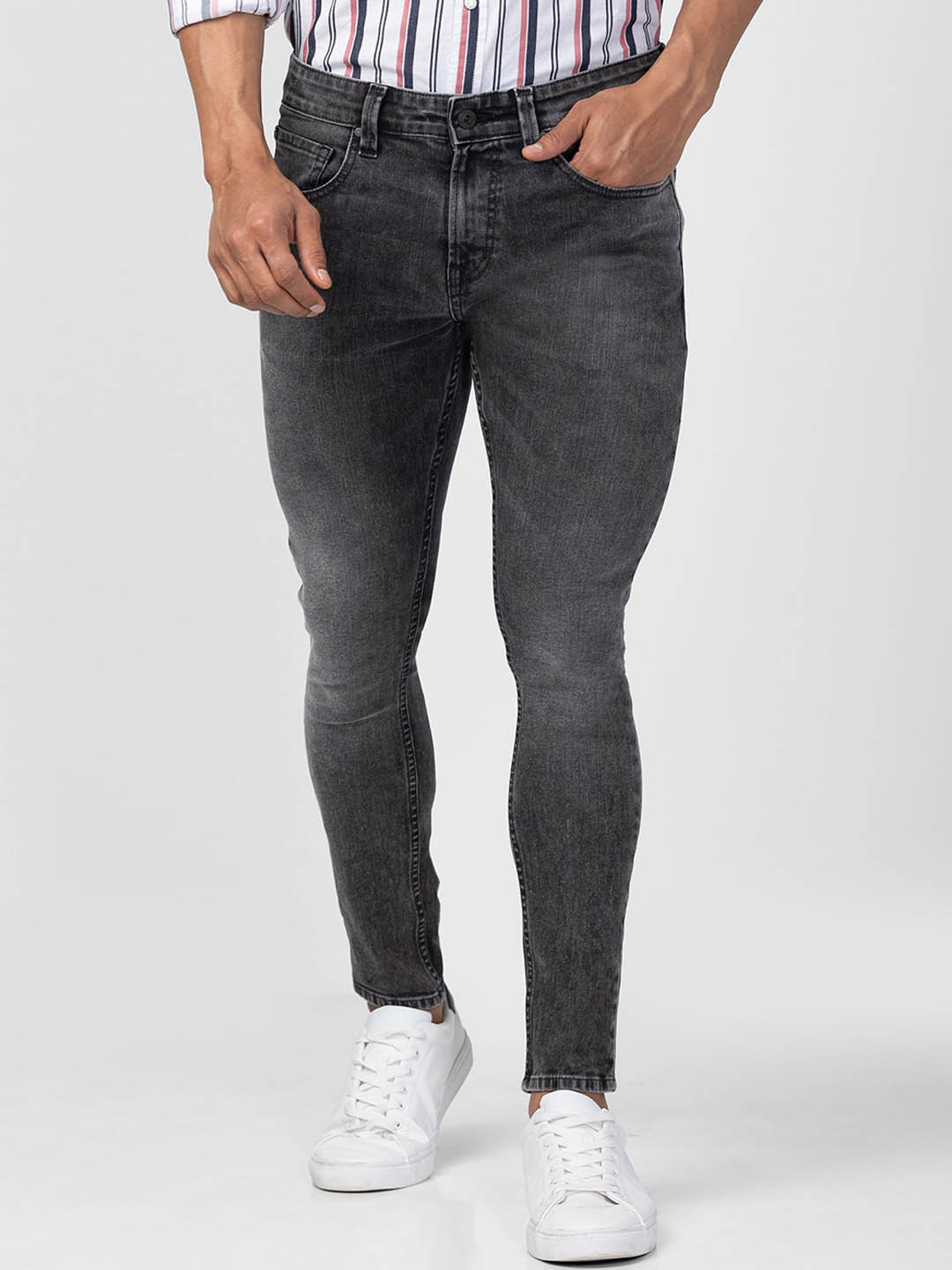 

SPYKAR Men Kano Slim Fit Heavy Fade Cotton Jeans, Black