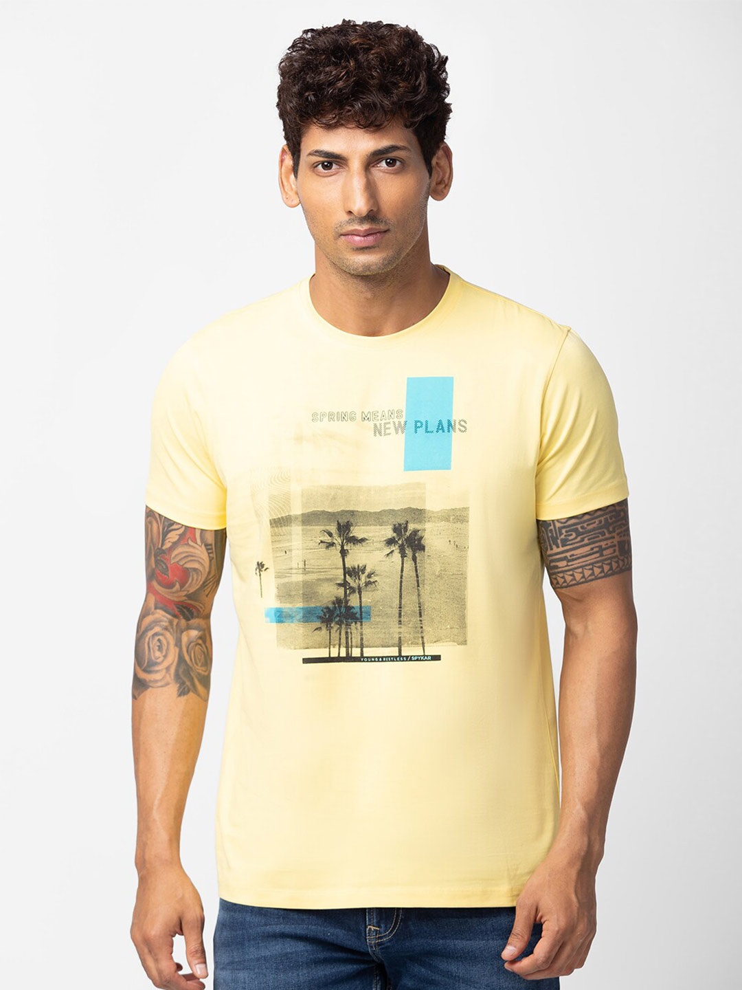 

SPYKAR Men Printed Tropical Slim Fit Cotton T-shirt, Yellow