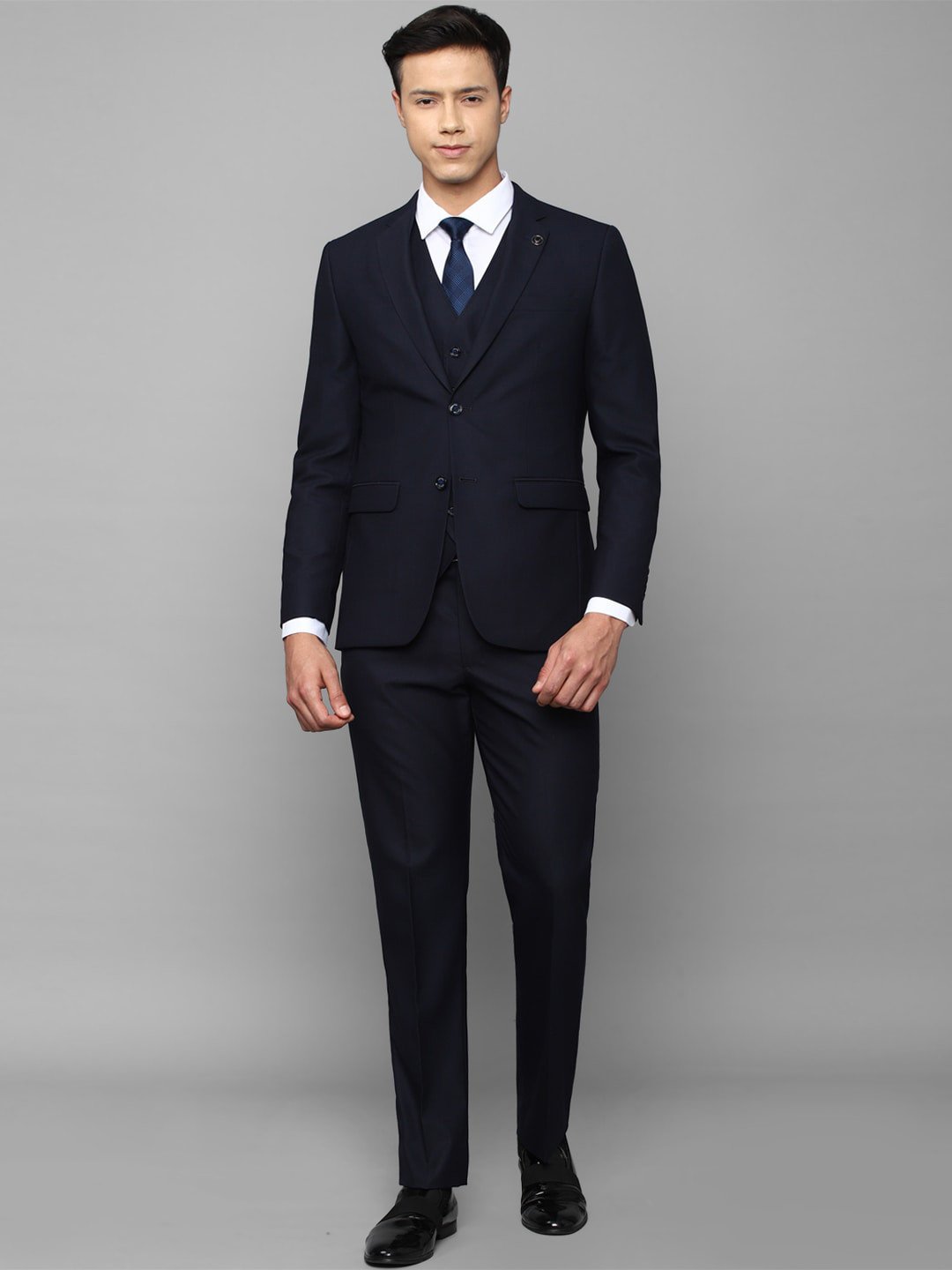 

Allen Solly Men Slim-Fit Single-Breasted Three-Piece Suit, Navy blue