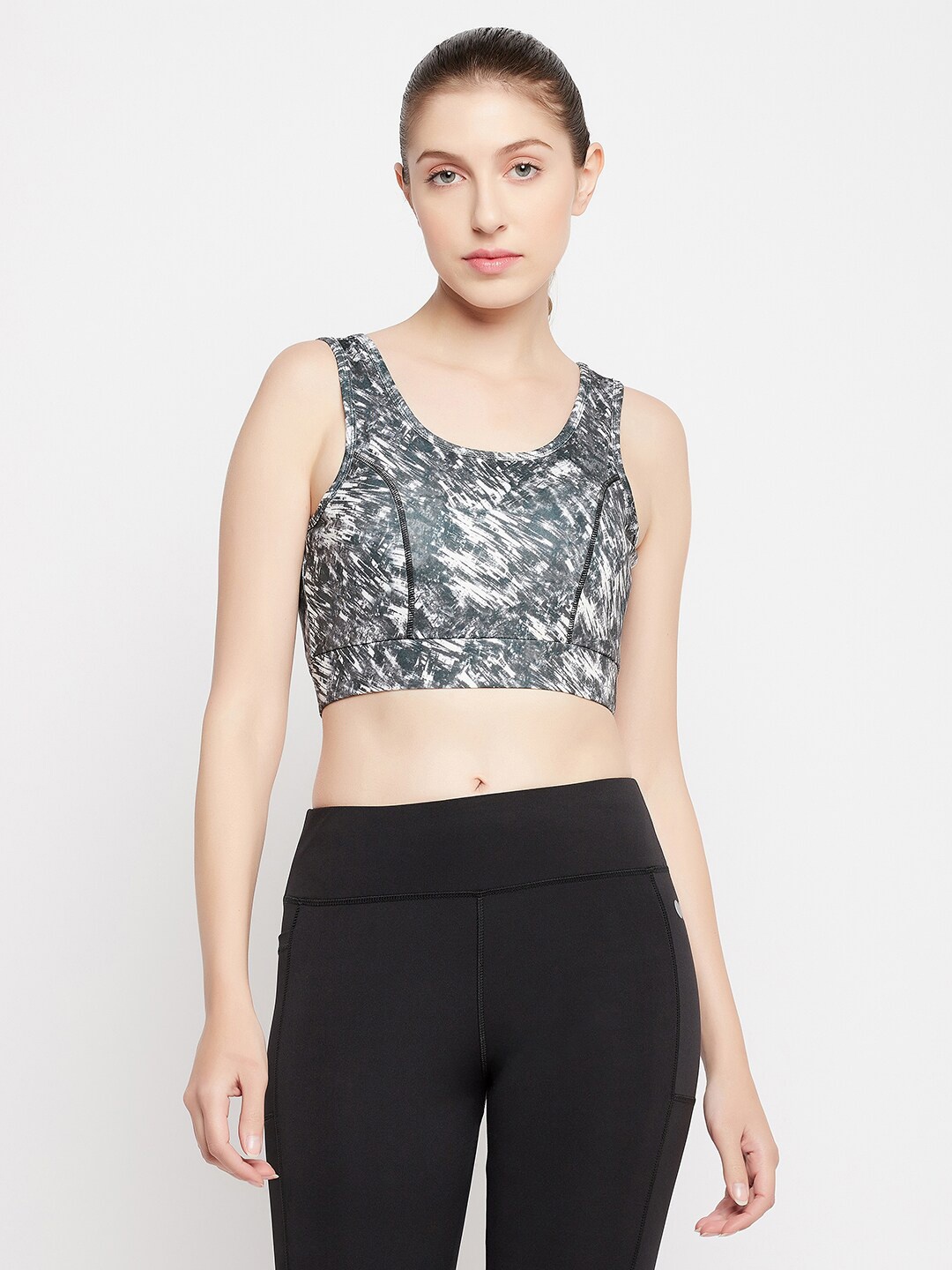

Clovia Medium Impact Padded Non-Wired Brushstroke Print Sports Bra, Black
