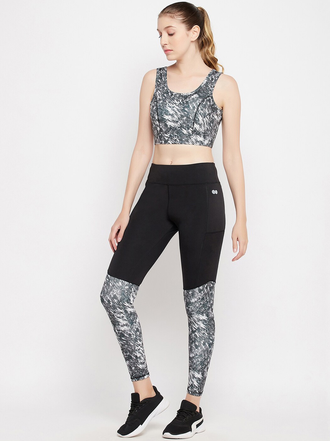 

Clovia Women Printed Tights & Padded Sports Bra Set, Black