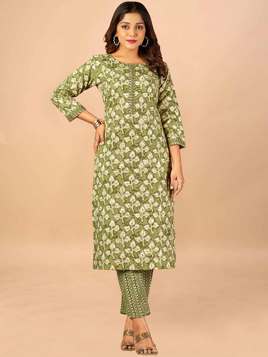 

KALINI Women Floral Printed Pure Cotton Kurta with Trousers, Sea green