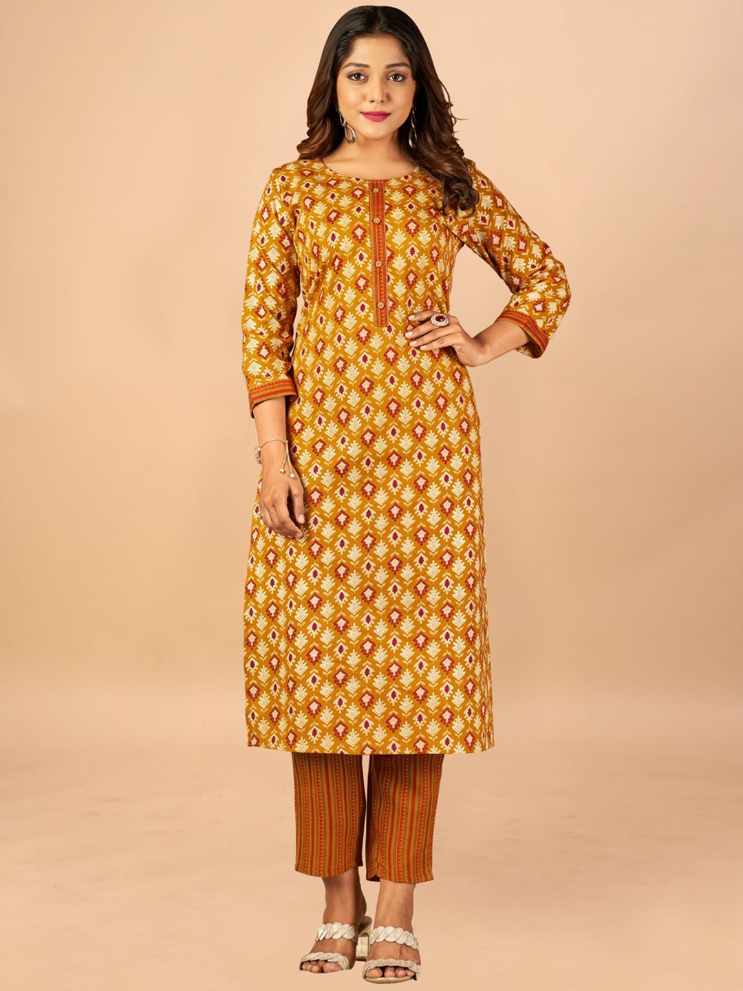 

KALINI Women Floral Printed Pure Cotton Kurta with Trousers, Orange