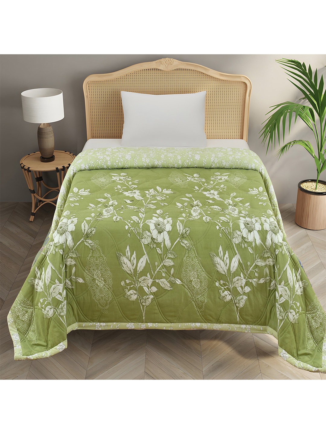

Florida All Season Green Microfiber Reversible AC Room 120 GSM Single Bed Comforter