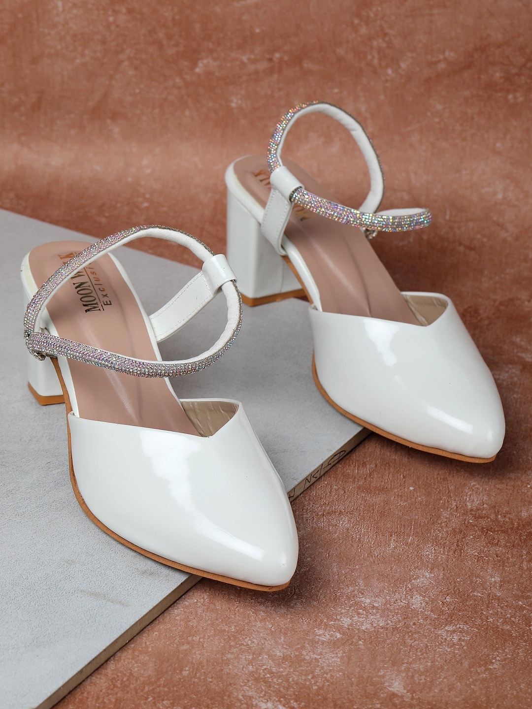 

Moonwalk Block Pumps Heels, White
