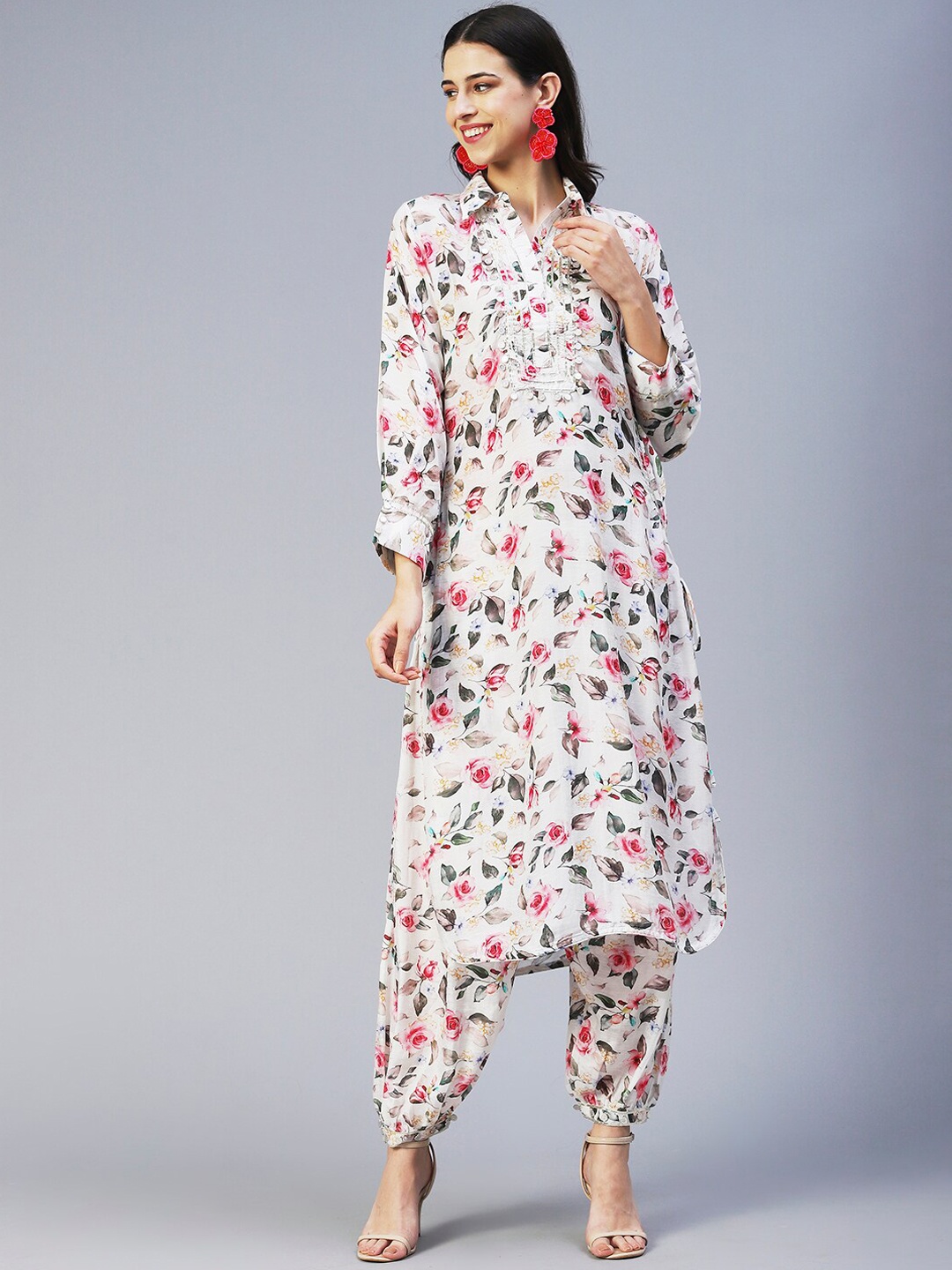 

FASHOR Women Floral Printed Sequinned Shirt Collar Kurta with Salwar, White