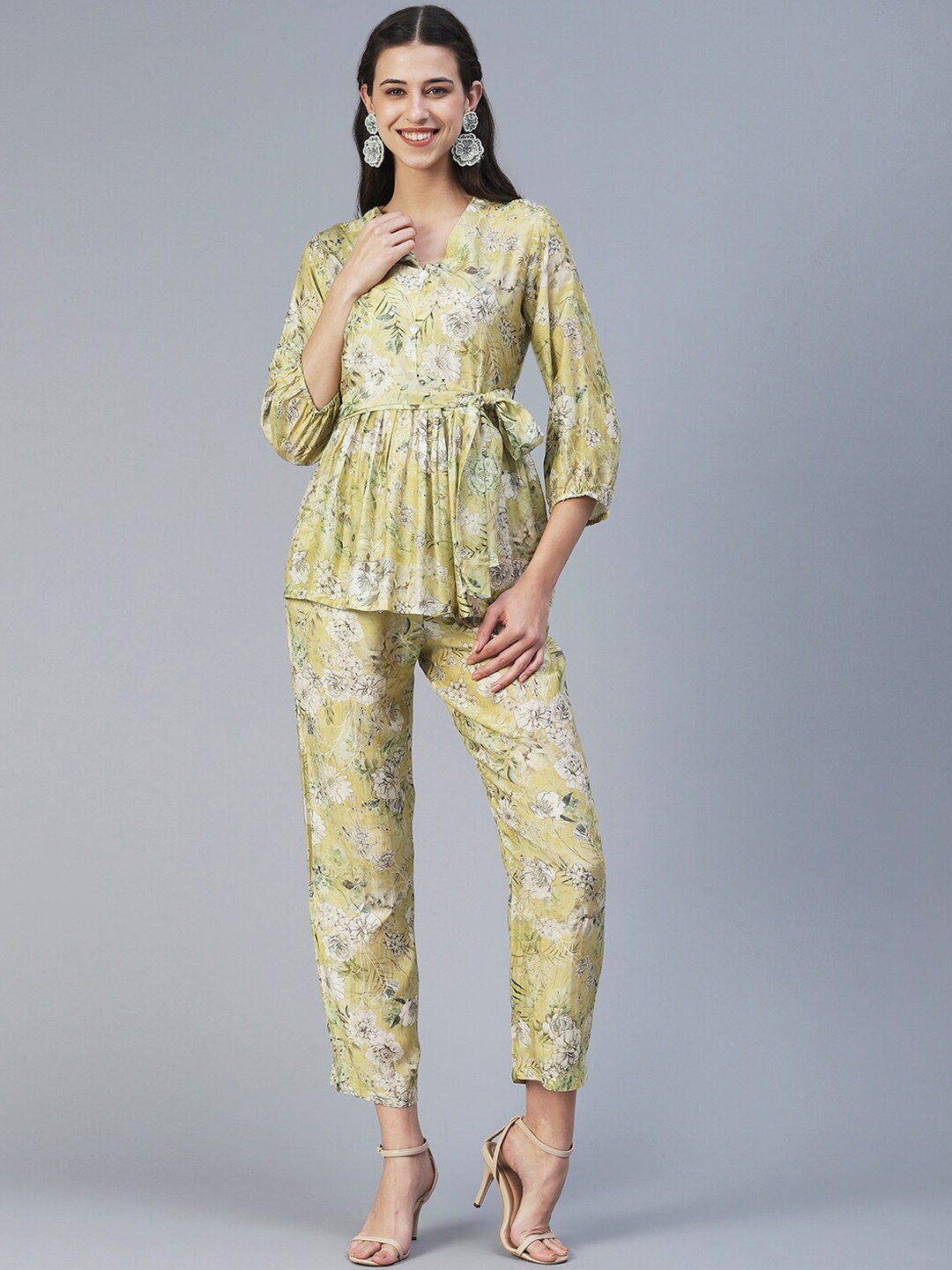 

FASHOR Women Floral Printed Top with Trousers, Green