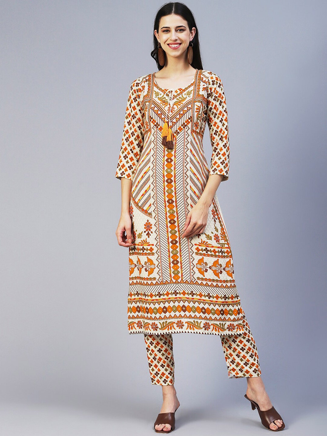 

FASHOR Women Floral Printed Beads and Stones Kurta with Trousers, Cream