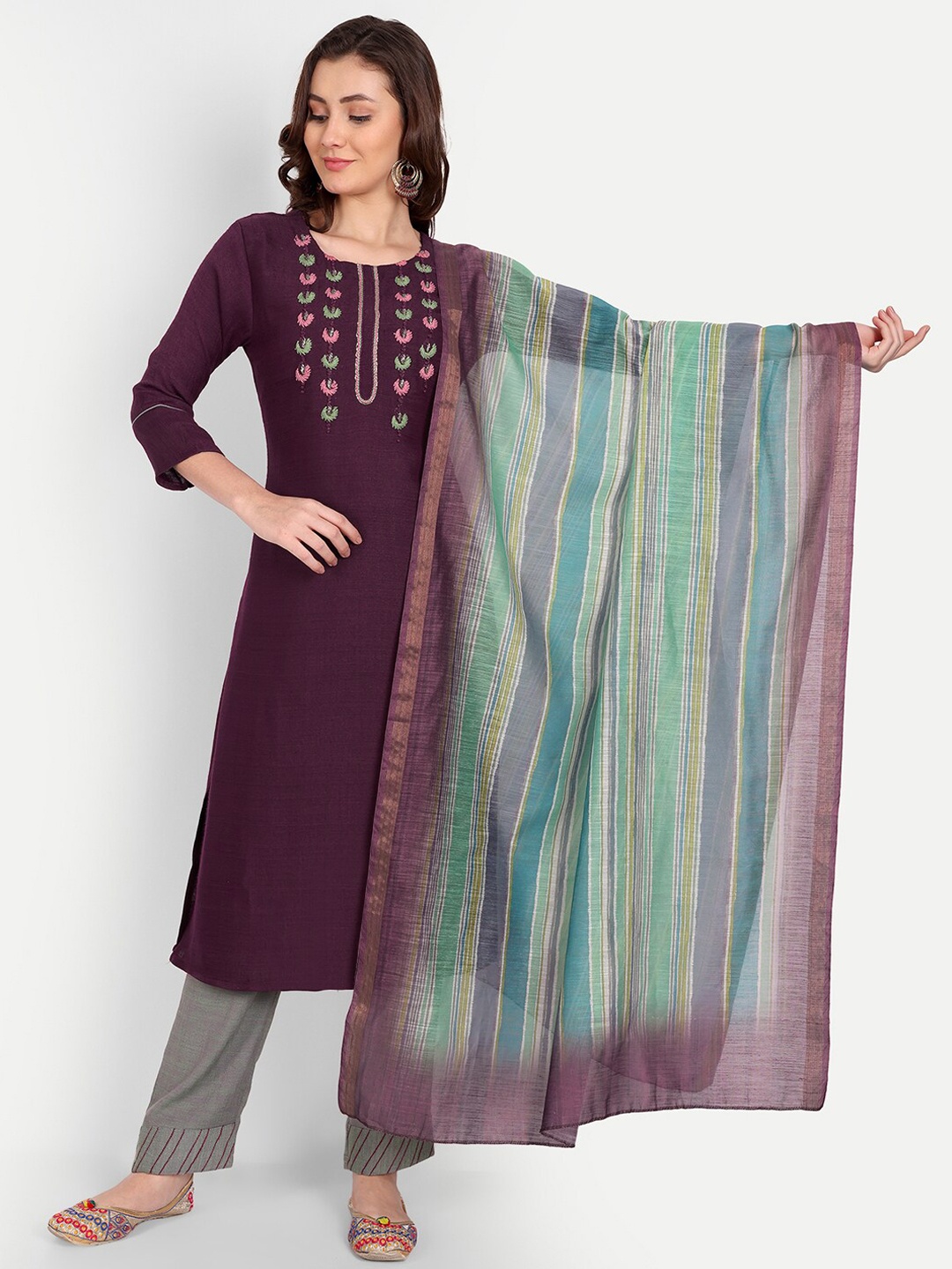 

Mclothings Women Ethnic Motifs Embroidered Thread Work Kurta with Trousers & Dupatta, Magenta