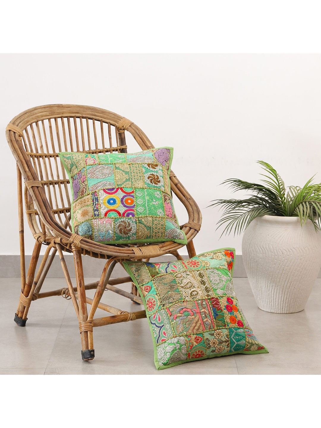 

HANDICRAFT PALACE Fluorescent Green & Red Set of 2 Cotton Square Cushion Covers