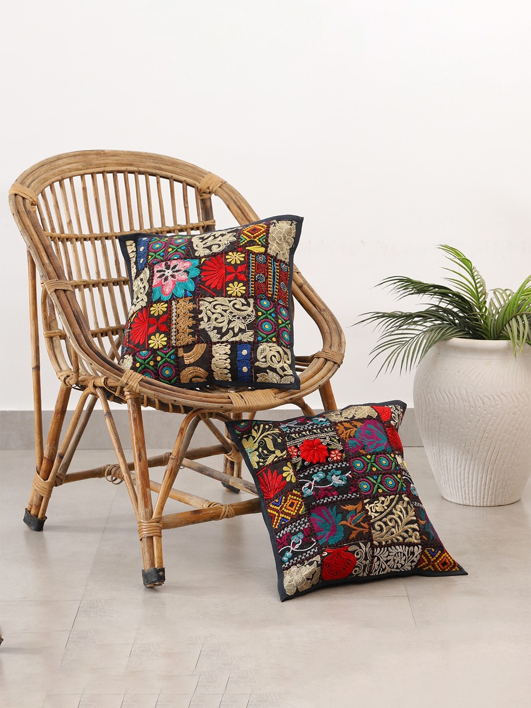 

HANDICRAFT PALACE Black & Red Set of 2 Embroidered Cotton Square Cushion Covers