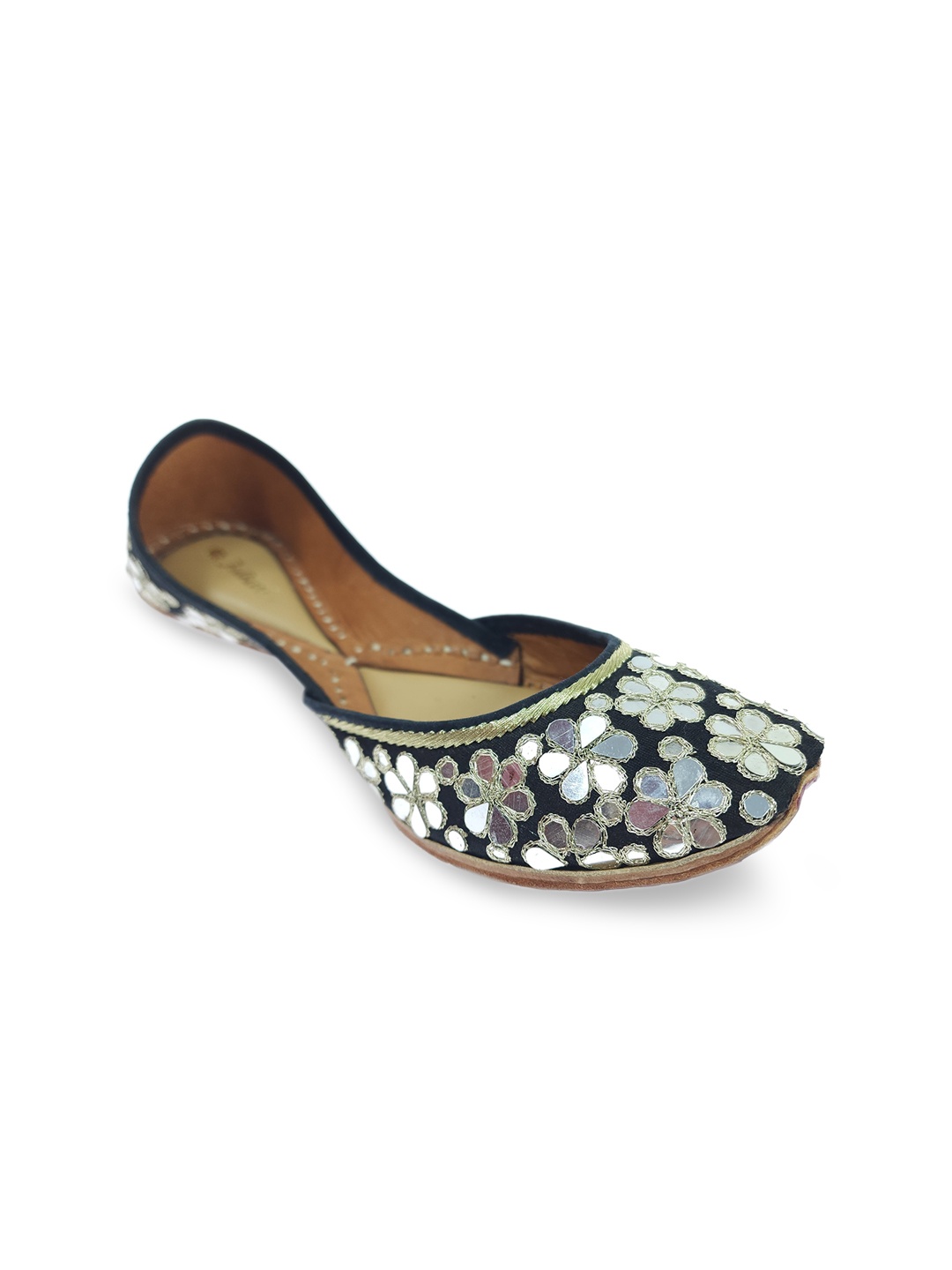

Fulkari Women Embellished Leather Ethnic Mojaris, Black