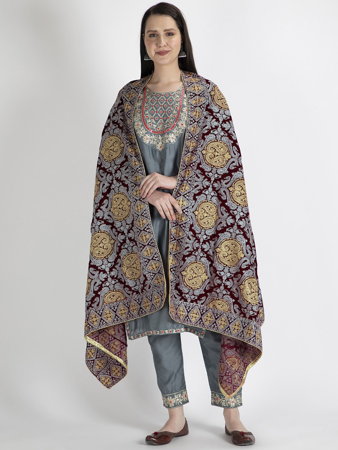 

Moda Chales Women Ethnic Printed Pure Velvet Shawl, Maroon