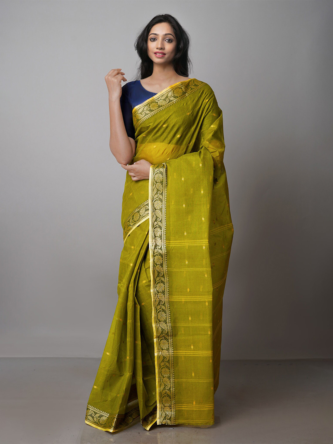 

Unnati Silks Woven Design Zari Pure Cotton Taant Saree, Olive