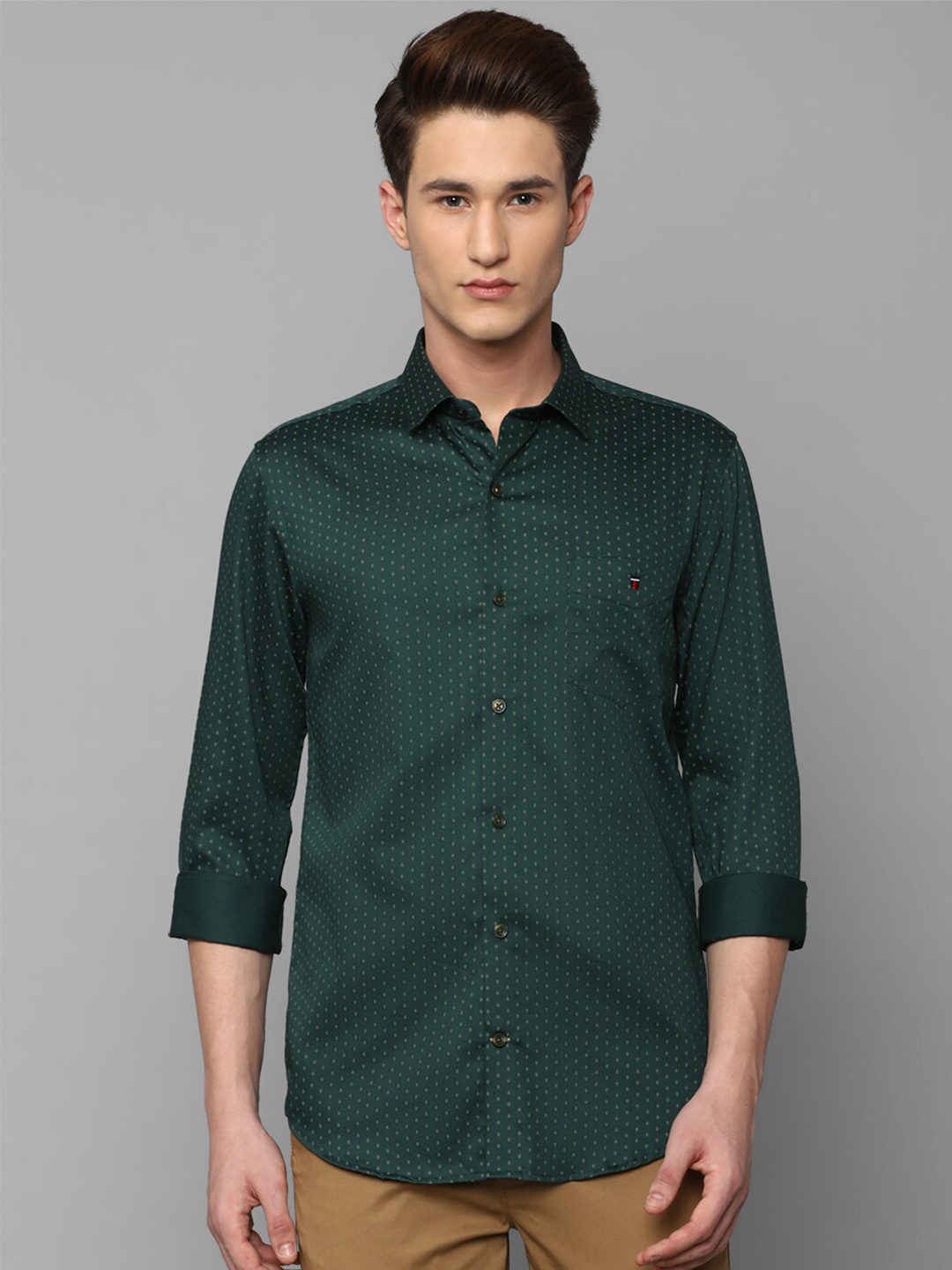 

Louis Philippe Sport Men Slim Fit Printed Pure Cotton Casual Shirt, Green