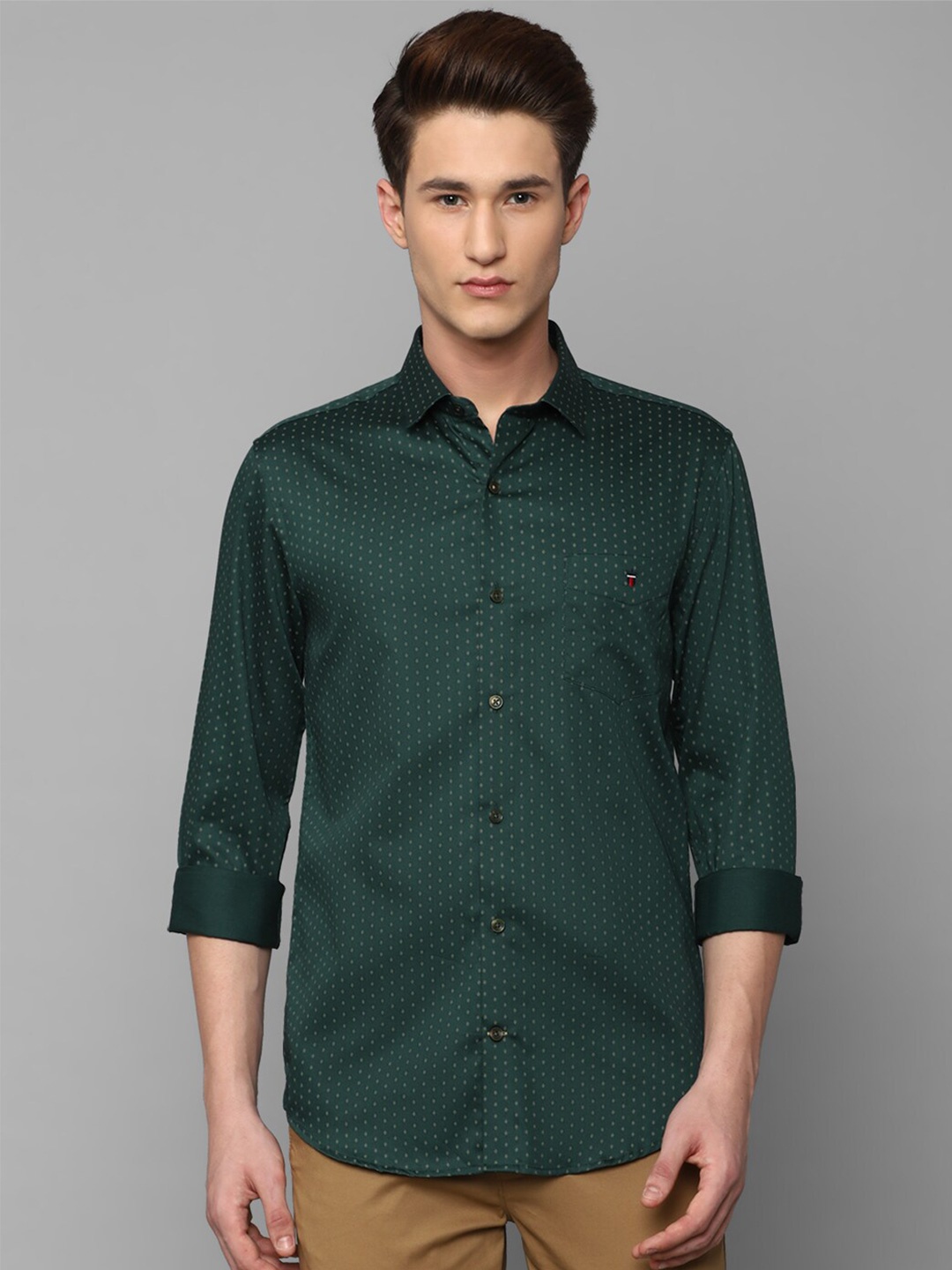 

Louis Philippe Sport Men Slim Fit Printed Cotton Casual Shirt, Green