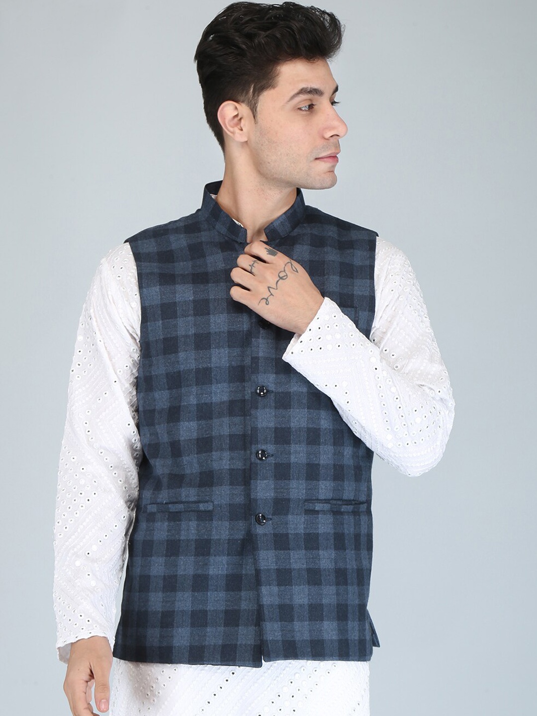 

UNCRAZY Men Checked Nehru Jackets, Blue