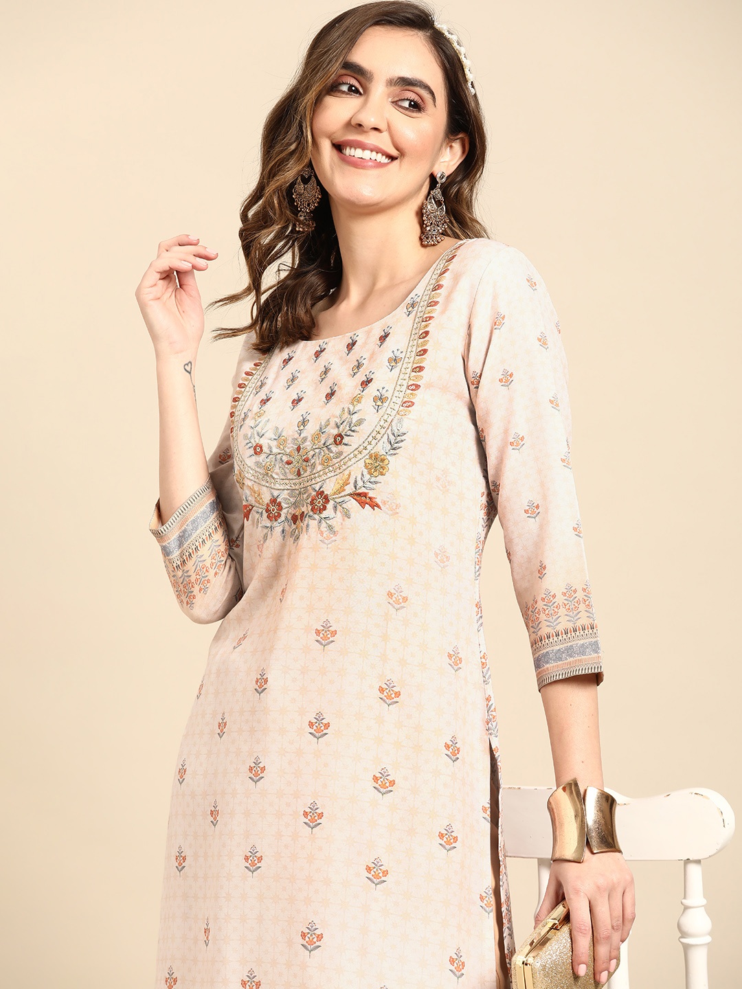 

Sangria Women Beige Floral Printed Kurta