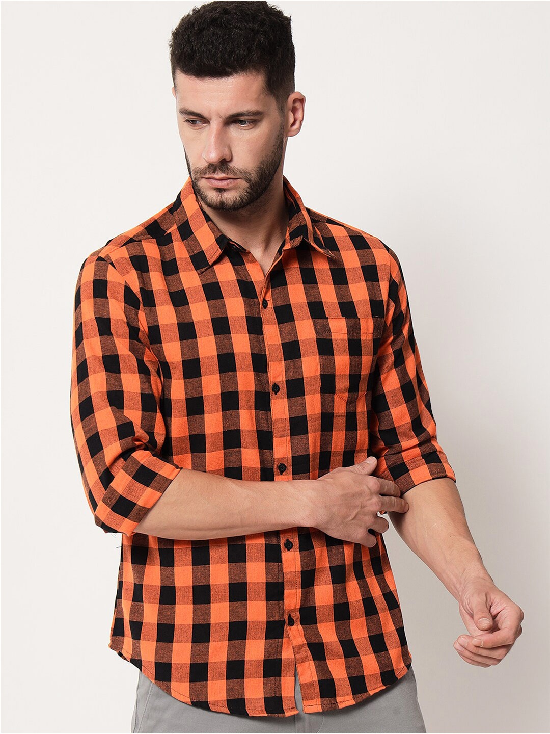 

Vastraa Fusion Men Standard Buffalo Checked Cotton Casual Shirt, Orange