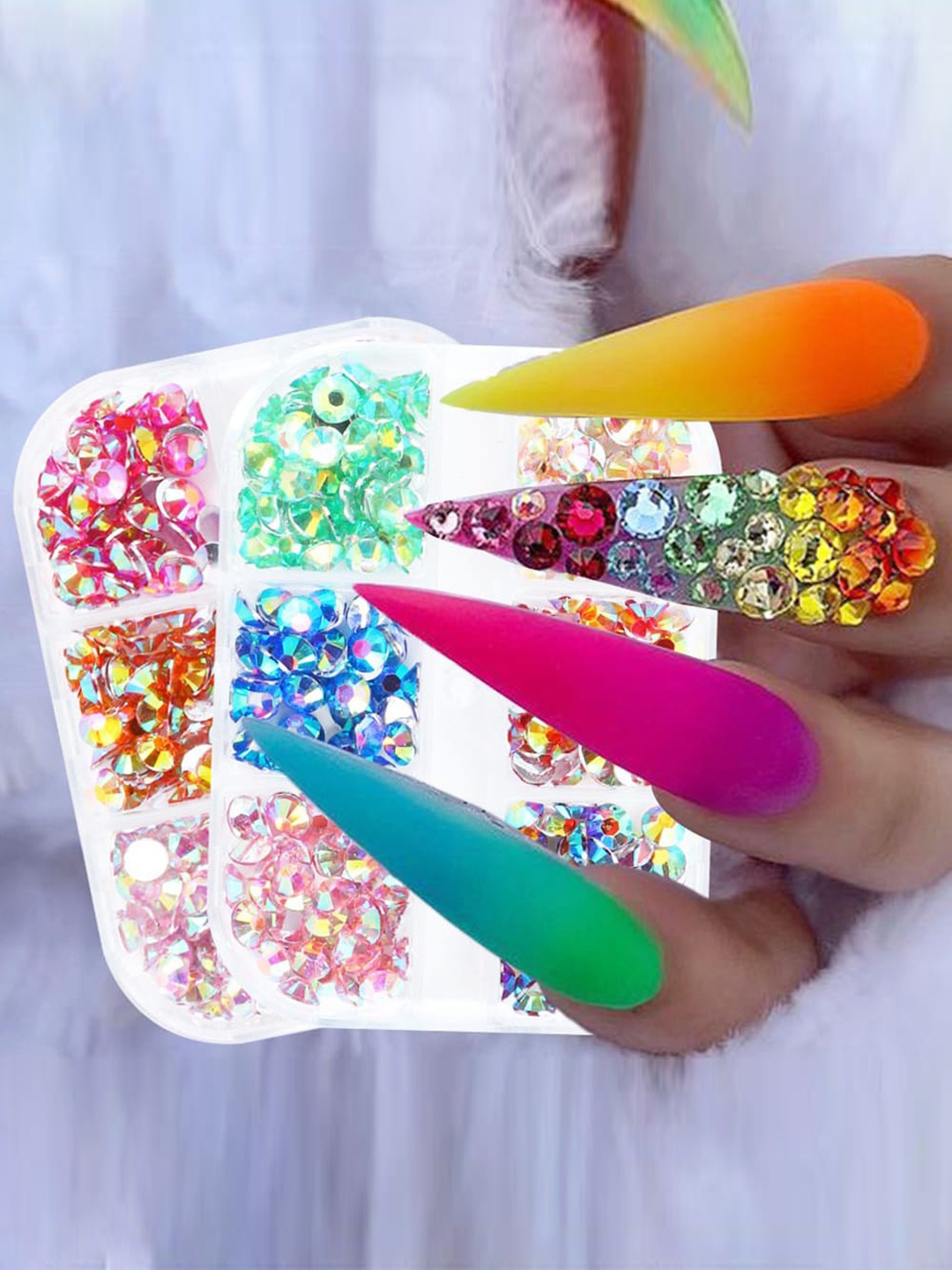 

S.A.V.I. 6 Grid Small Palette DIY Nail Art Decorations, Multi