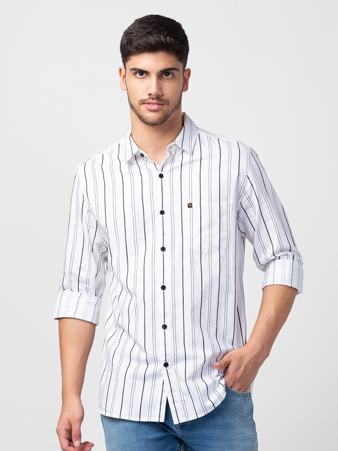 

SPYKAR Men Slim Fit Striped Casual Shirt, White