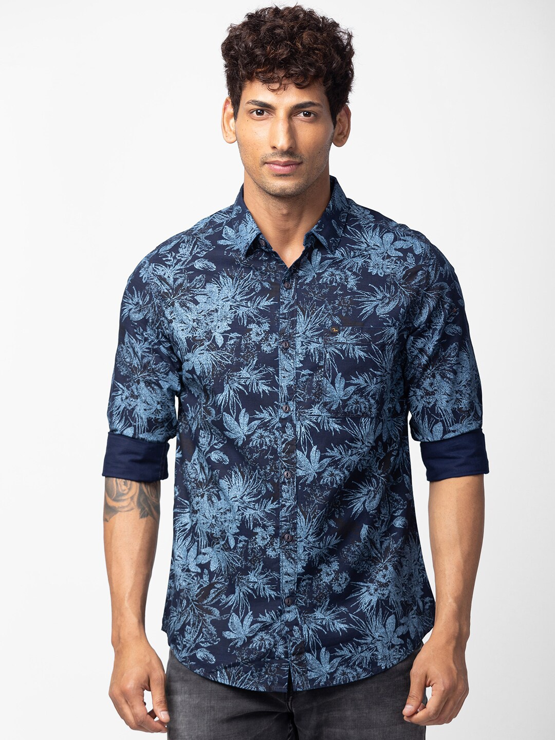 

SPYKAR Men Slim Fit Printed Casual Cotton Shirt, Blue