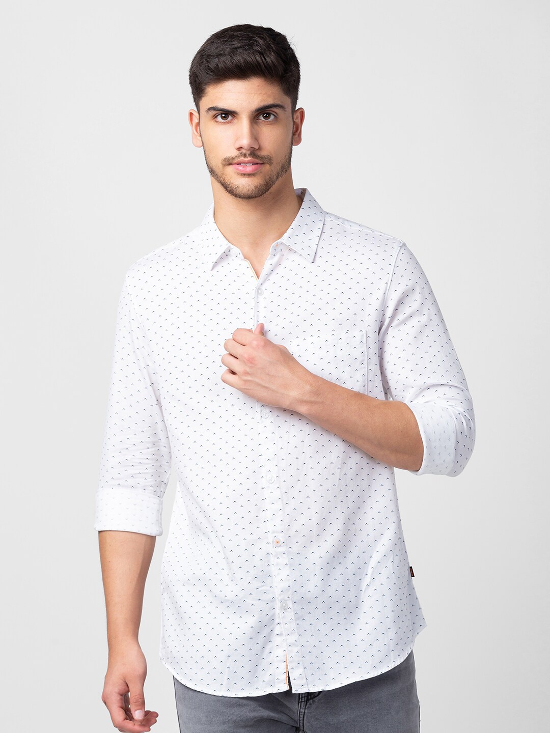 

SPYKAR Men Printed Cotton Slim Fit Casual Shirt, White