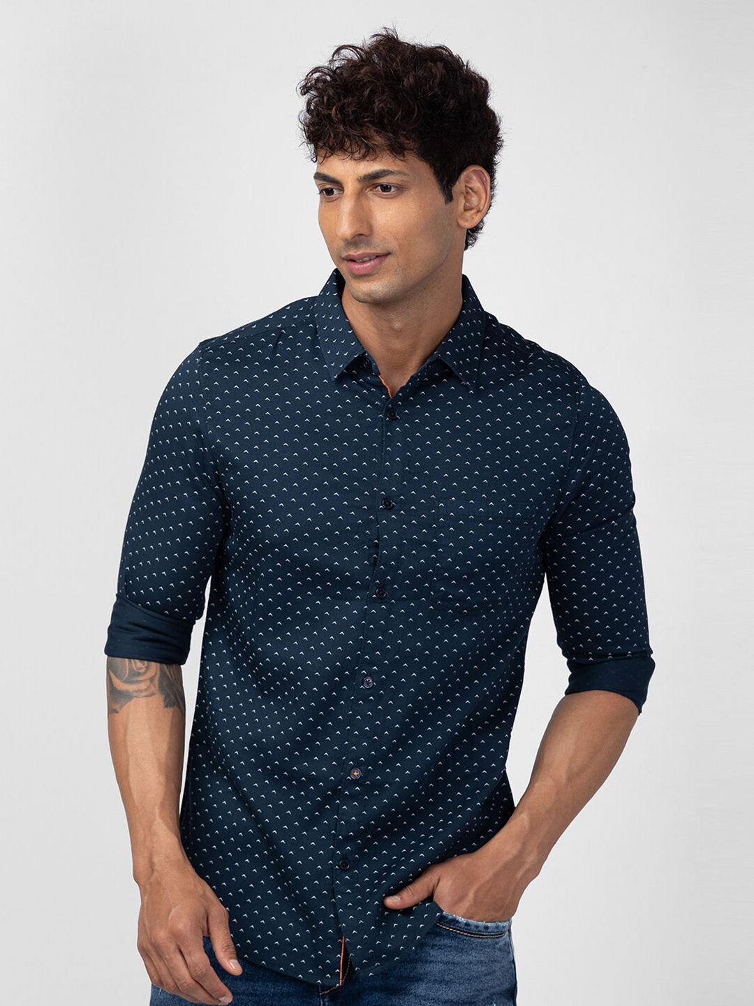 

SPYKAR Men Slim Fit Printed Casual Shirt, Navy blue