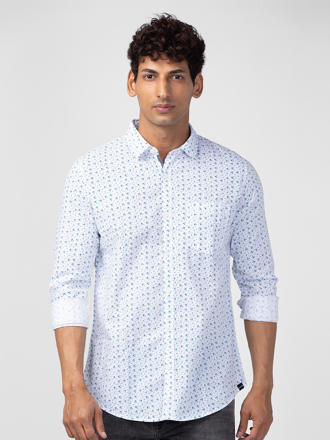 

SPYKAR Men Floral Printed Casual Shirt, White